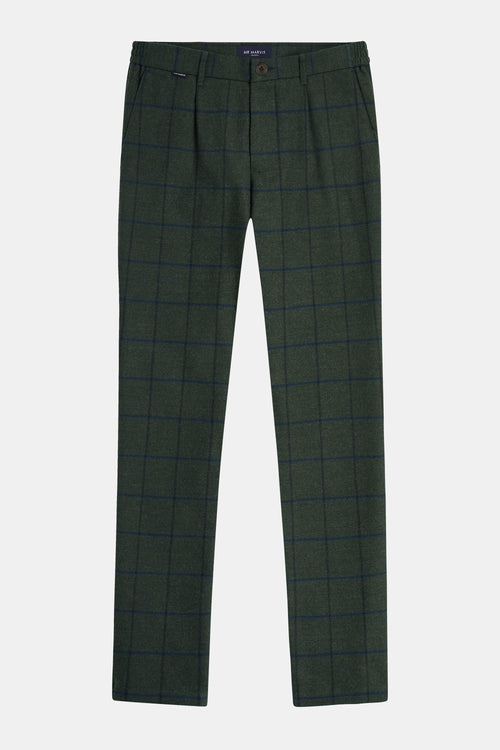 Holmes * The Flannels