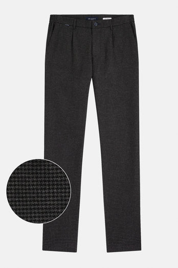 Storms Houndstooth * The Flannels